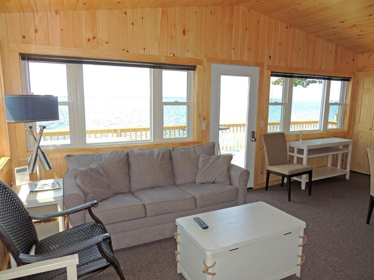 Angel Rock Waterfront Cottages Кейп-Вінсент Екстер'єр фото